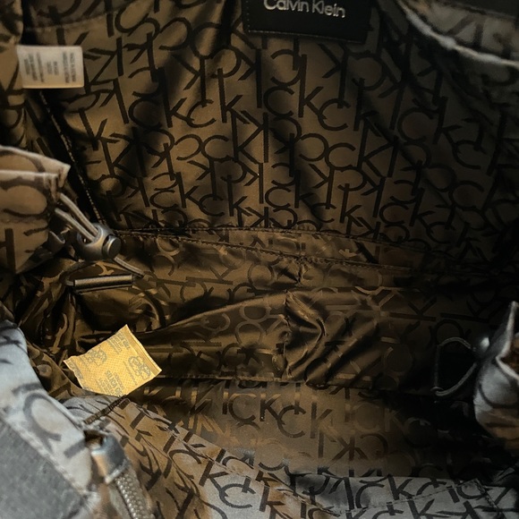 Brand new Calvin Klein Handbag👜🔥 - Picture 5 of 6